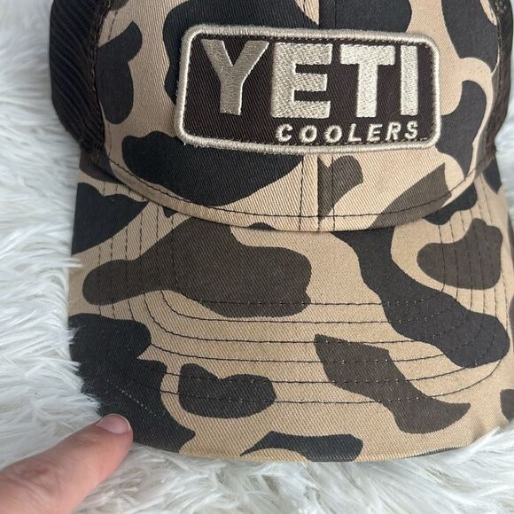 Yeti Camo Hat - Picture 2 of 8